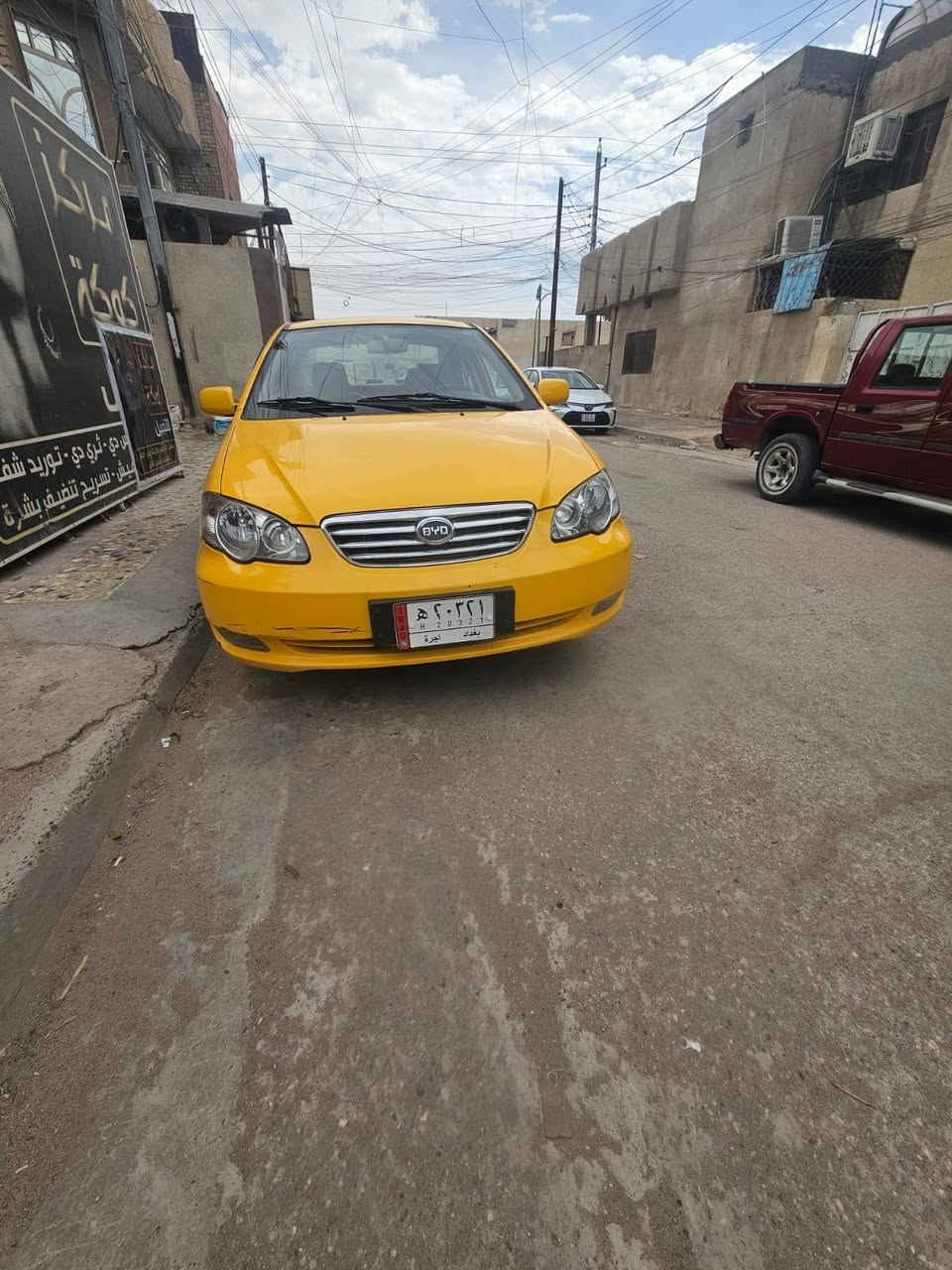 السلام عليكم 
بي واي دي ٢٠٢٠ مكينه كورلا ١٨٠٠ واتماتيك صار صار ٤ اشهر شديتهه بيهه باب خلف السايق بارد والباقي كفاله عامه محجوزه بعد سنه اتفك بغداد وراعيهه بغداد السعر ٨٥ ورقه مجال قليل بس المكينه سعرهه ٢٠ ورقه ***********
