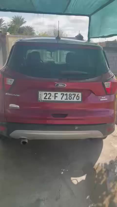 ٢٠١٩ فورد سكيب نوعية se 
ماشية ١٦٤ الف السيارة محتاجة ٢ دبل خلفي والجامة مال السايق تصعد علي الخفيف 
السيارة في حالة جيدة 
السعر ٩٥ورقه


**إذا كنت صاحب هذا الإعلان وتريد حذفه لأي سبب، رجاءا أرسل رسالة إلى الدعم الفني**