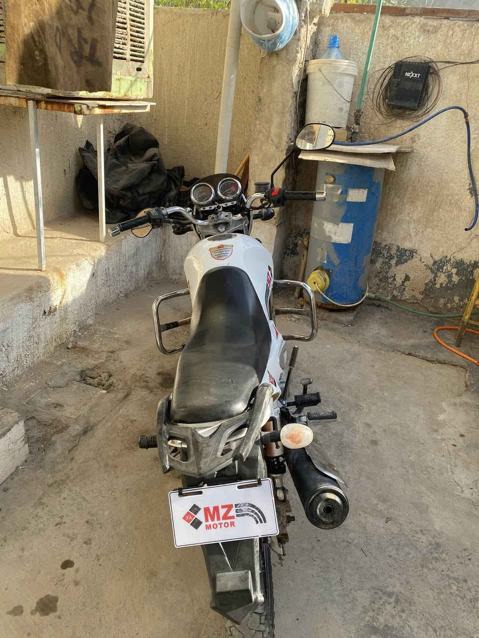 سلام عليكم دراجه ام زت امتياز دراجه نضيفه مال جناية محرك 200نكره سلف ب اي وقت ودراجه نضيفه الله شاهد للبيع ابو غريب قرب السوك هاتف ***********
