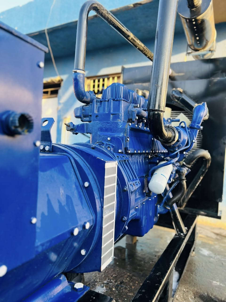 مولد سكانيه للبيع ول مراوس حسب القناعه مولد 200كيفي لاتنقص ولا تبخر ضمان الحمل مكان بغداد كسر وعطش ***********
