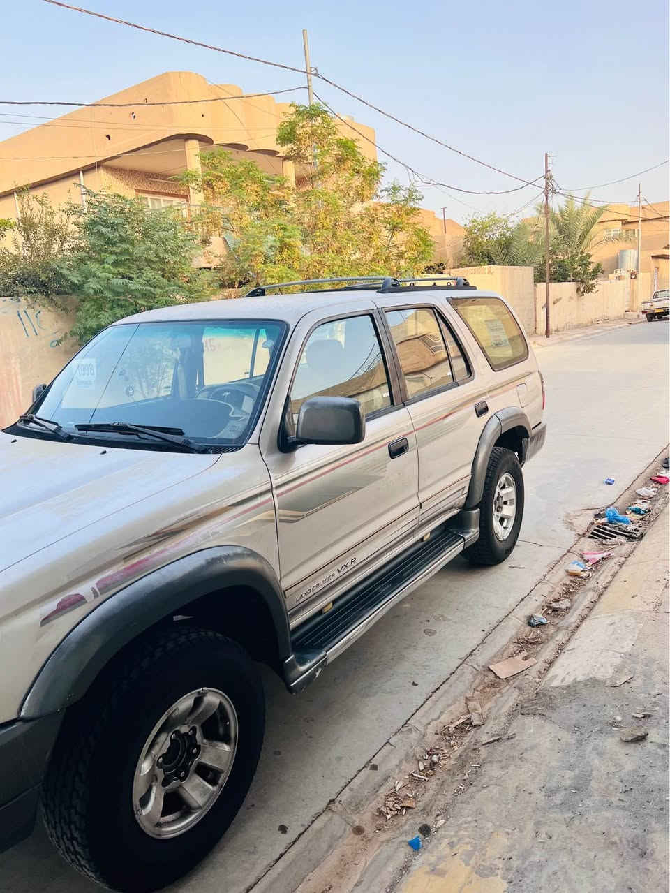 تيوتا رنر 1998بلادي سيارة مامبدل بيها اي قطعة بيها بارد براس جامرلغ كير محر بشرط تدفئة تبريد كهربائيات كلها تشتغل بشرط محرك 4سلندر 2700 دفع رباعي شغال رقم اربيل تحويل بشرط السعر 90وبيها مجال لطيبين رقم الهاتف( ***********) Singapore
