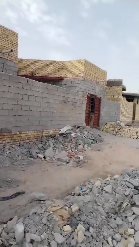 7 بيوت مختلف المساحات بالصخين 
الصخيين نزله الشهيد فايز 

للتواصل مكتب الأفق للعقار والمحاماة شارع بغداد تقاطع الازدهار 

***********6
