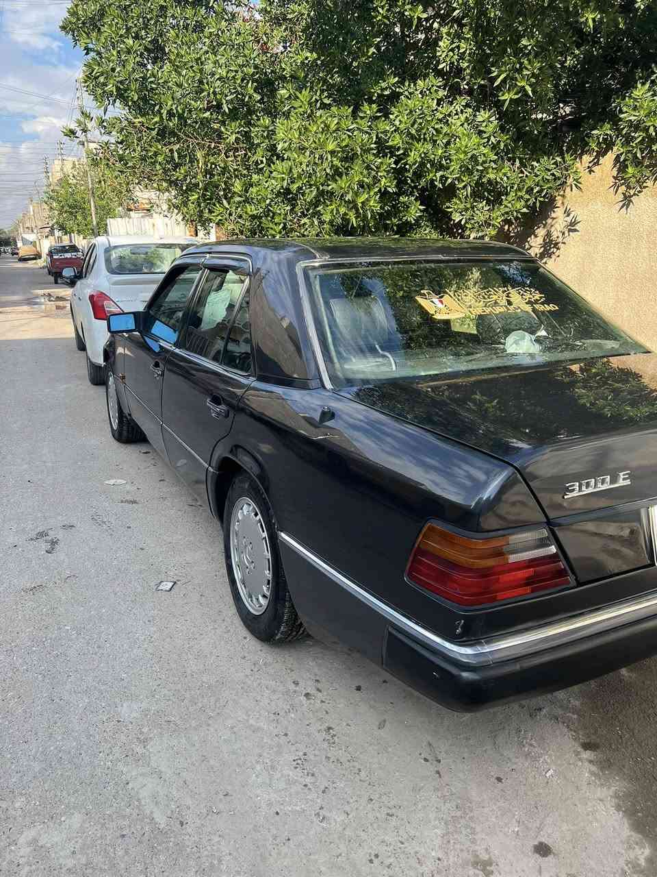 يا الله سلام عليكم للبيع او مراوس مارسدس دب 1992 300كير محرك ابلادي عنكبوت كير ٤نمر غرفه جلد اسود فول كهرباء ستيرن برده تجاوي قلابه فتحه كهربا ء صاج ملكي حته الدركه سياره فول اعله موصفات بل دب تخم تاير تدفئه تبريد شغال تخم تاير منضومت بانزين كله جديده صدر جديد امامي خلفي  سياره ما بيه ضربه ولا تبديل اصفاح السياره موس قوعده سليمه براكيت سليم سعر 78او بيه مجال حك الجيه مكاني بغداد او ديالى رقمي بي واتساب ***********
