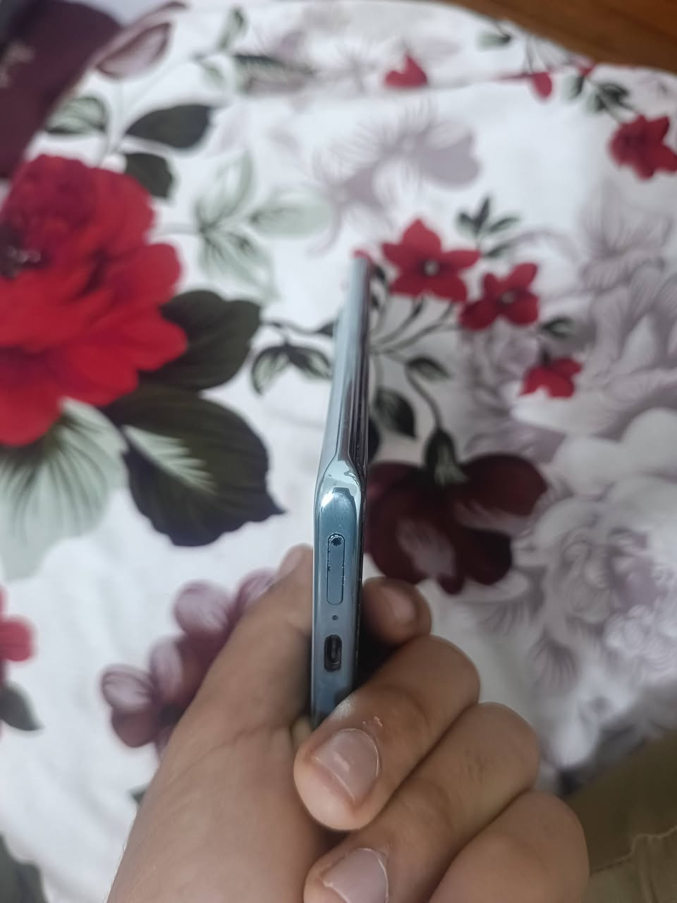 أفضل جهاز بسعر معقول

هونر x9c HONOR العملاق ضد الدفوف

ذاكرة ٢٥٦ وذاكرة وصول عشوائي ١٢

معالج رسومات ٦٦٠٠ مللي أمبير يدعم شحن سريع ٦٦ مللي أمبير مع دعم شحن لاسلكي

مع دعم شحن سريع ٦٦ مللي أمبير مع دعم الاتصالات اللاسلكية

يدعم اتصال NFC. يدعم شريحتي اتصال من نوع Nano SIM

يدعم شبكات الاتصال من الجيل الثاني ٢G والجيل الثالث ٣G والجيل الرابع ٤G والجيل الخامس ٥G

شاشة حسانية من شاشة AMOLED مقاس ٦.٧٨ بوصة بدقة ١.٥K ودقة ٢٧٠٠ × ١٢٢٤AMOLED بمساحة 6.78 إنش بجودة 1.5K بدقة 2700x1224 بكسل بكثافة 437 بكسل لكل إنش تدعم 1 مليار لون مع معدل تحديث 120 وسطوع يصل إلى 4000 شمعة بمعدل تعتيم ممتاز 3840Hz

Qualcomm Snapdragon 61 معالج

الجنرال

كاميرا الأمامية بدقة 16 ميجا بكسل كاميرا خلفية مزدوجة الأساسية بدقة 108 مع دعم المثبت البصري الـ OIS أما عن الكاميرا الثانية بدقة 5 ميجا بكسل

يدعم ميكرفون اضافي لعزل الضوضاء . السماعات الخارجية تدعم الصوت الاستيريو والكثير من المواصفات سعر خاص 👌🏾💙


**إذا كنت صاحب هذا الإعلان وتريد حذفه لأي سبب، رجاءا أرسل رسالة إلى الدعم الفني**