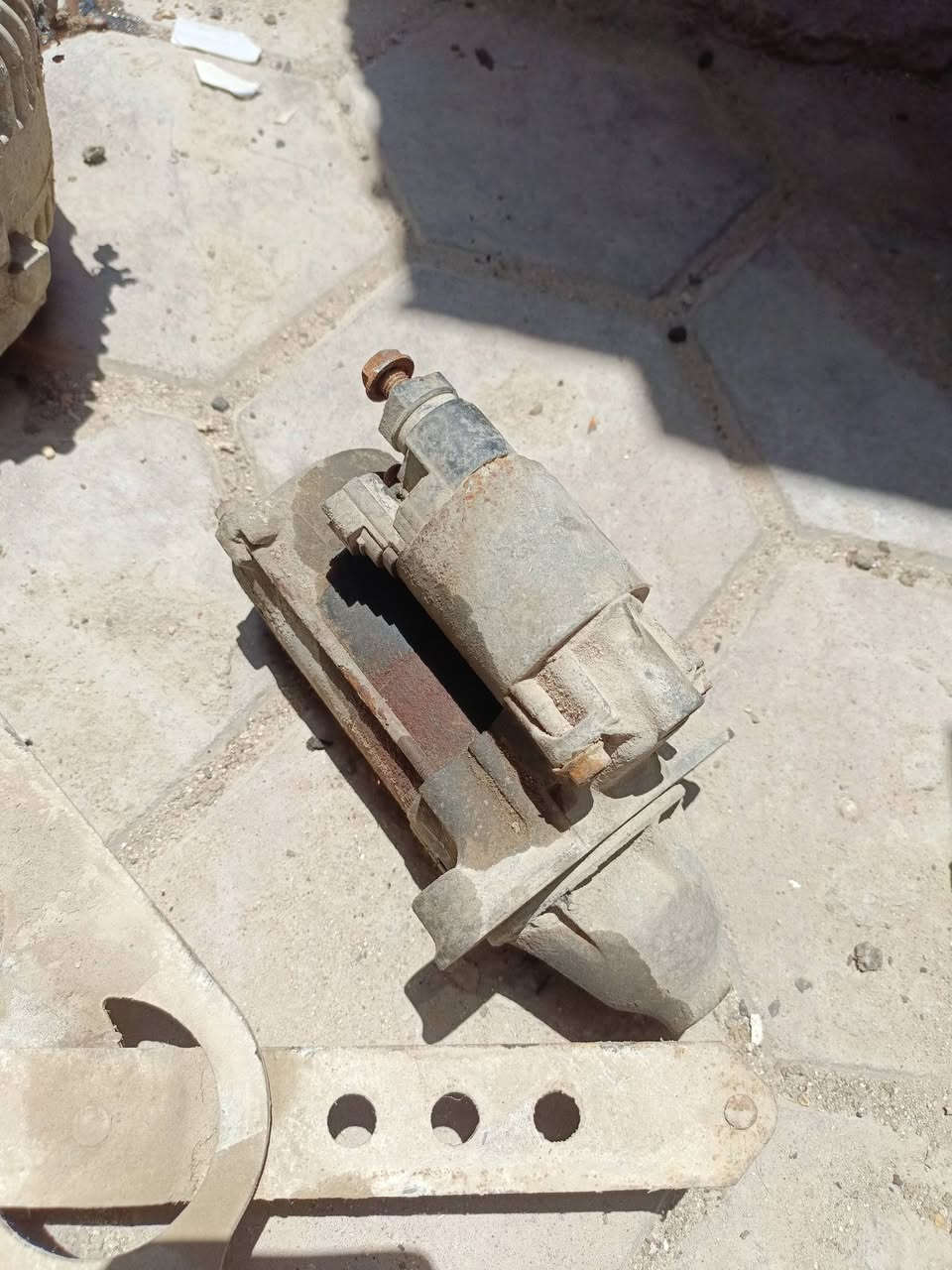 السلام عليكم عندي غراض ارنب استيشن موجودات بل صور شغالات بس متروكات الي تفيده شغله يراسلني خاص وبل خدمه او هاذ رقمي *********** مكاني بصره موفقيه
