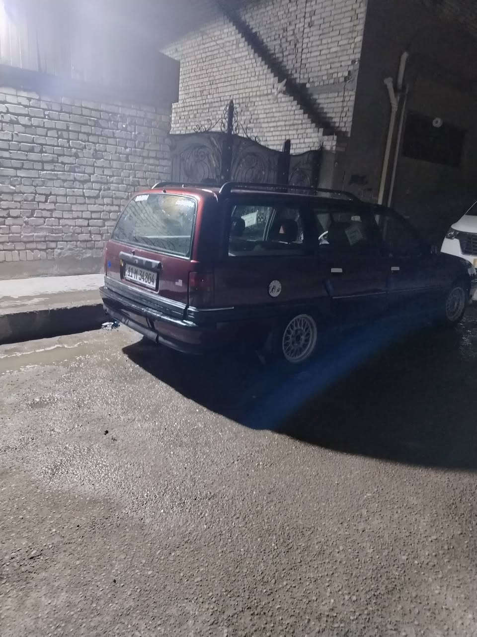 سلام عليكم اوبل لبيع مديل1993 كير اوتماتيك رقم بغداد انكليزي  السعر 35 وبيه مجال  الاستفسار  ***********
