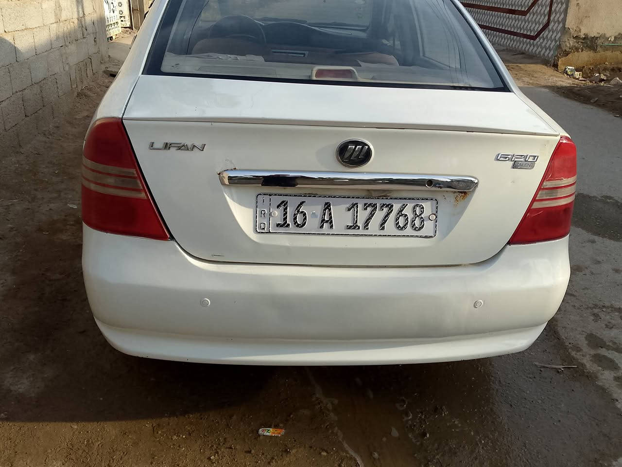 سياره للبيع
نوع نيفان 
موديل 2013
سياره كفالة عامه من الضربه والصبغ كما موضع بالصور 
سياره بلاد كير عادي 
سياره باسمي 
مشروع وطني رقم إنكليزي 
السعر 50 ورقه وبيها مجال 
عنواني شطره
التواصل 
***********
