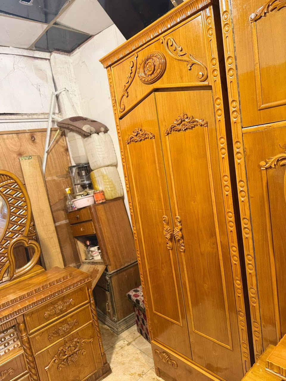 السلام عليكم🫡          💯 🦅💯
عرض خاص ومغري 🌹  بس 850 الف  
توفر لدينا من جديد غرفه صاج 5أبواب  شغل درجه اولى زان 🌿 خارج صاج  5ملم شرط نظافه  والشغل 💯💯 والصور تحكم🌹
للاستفسار وتساب *********** مباشر🆕 ***********🆕
ومستعدون لشراء الغرف النوم المستعمله و الكناتير ✅
