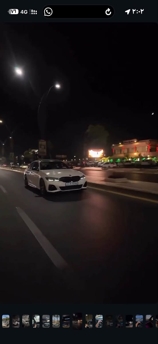 BMW 330e Individual 2022

للبيع BMW 330e موديل 2022
نسخة Individual الأصلية – Full Option

المواصفات:

* محرك Plug-in Hybrid
* Individual من المصنع
* شاشة كبيرة iDrive
* عدادات ديجيتال
* Head-Up Display
* رادار أمامي مع أنظمة المساعدة
* Park Assist
* Memory Seats
* تدفئة مقاعد
* Harman Kardon
* سقف
* إضاءة داخلية Ambient Light
* CarPlay
* ويالة اندفجوال أصلية.

السيارة بحالة ممتازة جدًا، نظيفة ومتحتاج أي مصرف .

صبغ حافة البنيد فقط 
وصار حادث بين البابين خفيف جداً بدون تضرر التكمة حتى 

📍الممشى: ______ 44 الف كم
 💰السعر: ______ 27500قابل للتفاوض (بالمعقول)
📞للاستفسار: ***********
