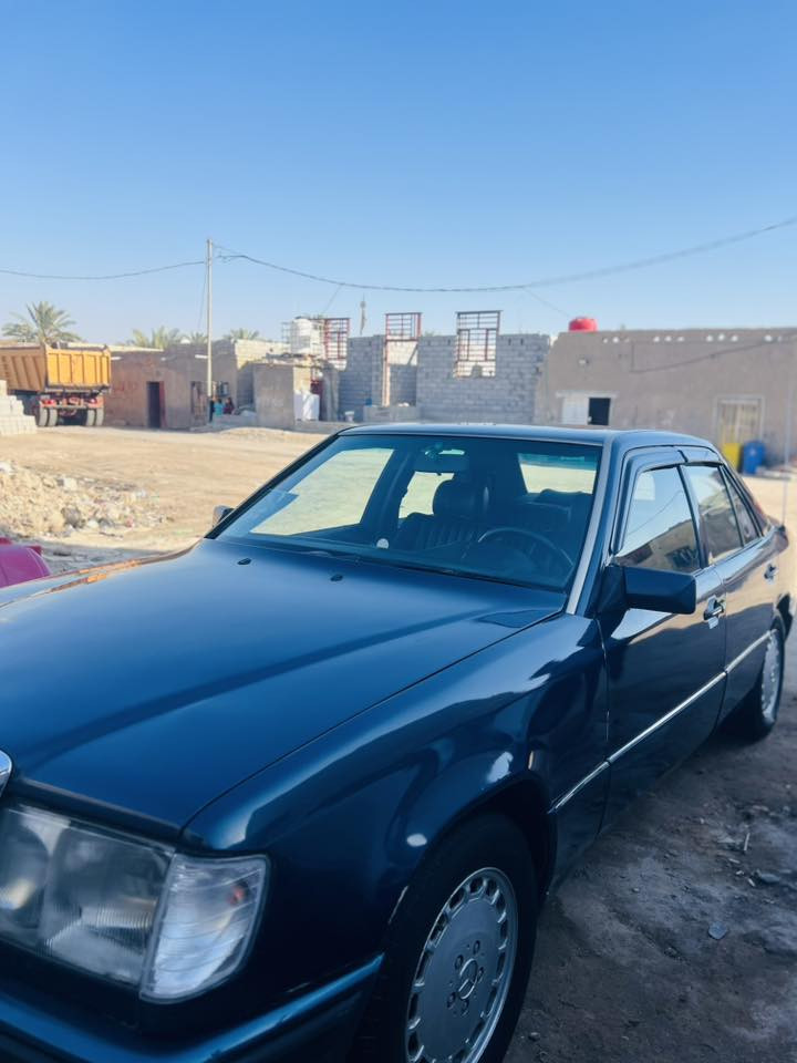 مارسدس دب محرك بلادي 6 ستندر عنكبوت مديل 1989 صبغ جمالي سياره جاهزه رقم بغداد سياره نضيفه تخم تاير سنويه بسمي العنوان البصره الدير رقم الهاتف ( *********** )
