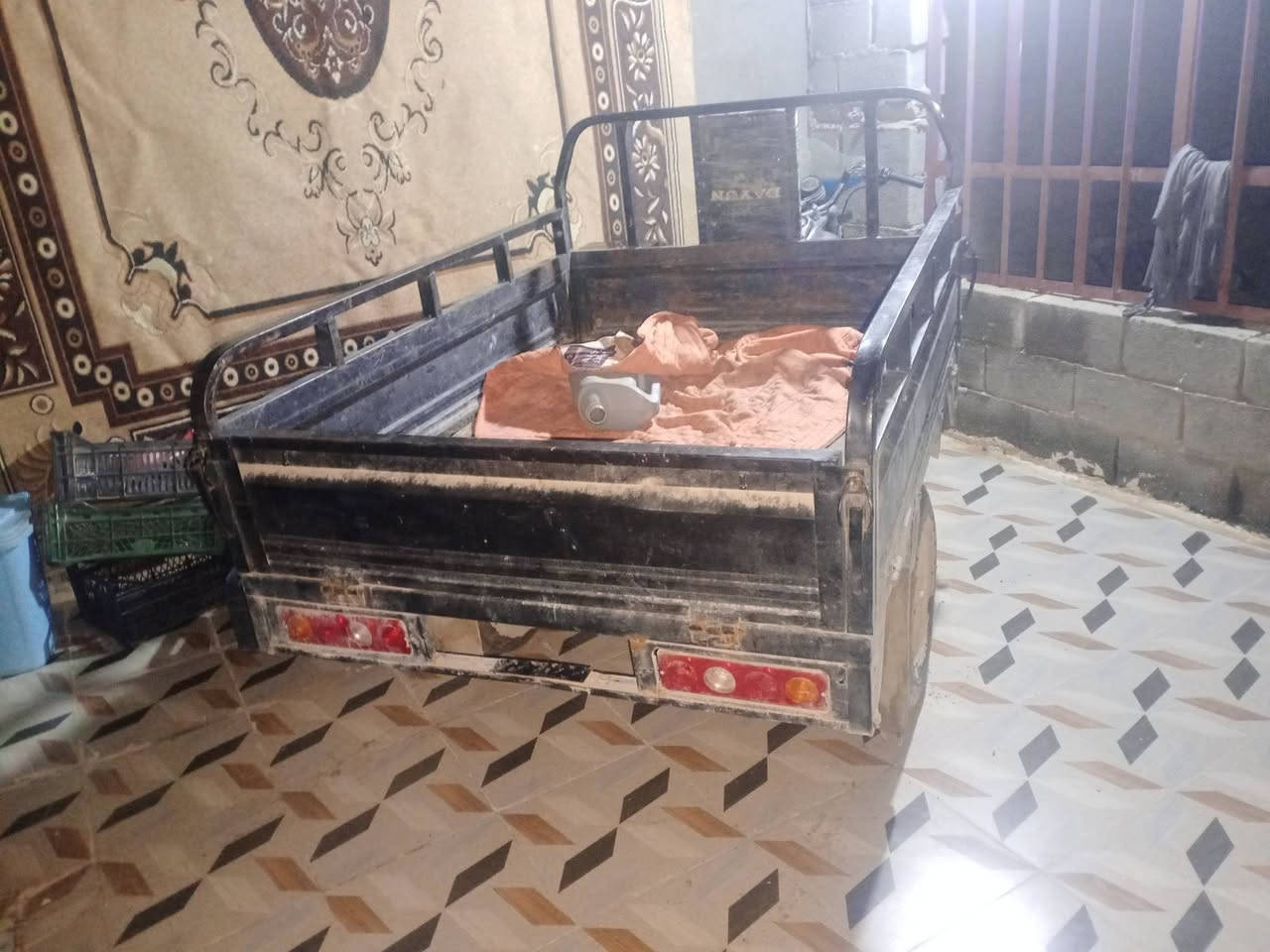 السلام عليكم ستوته ضايعه أوراقه للبيع موديل 11 السعر 800 العنوان كوت ***********
