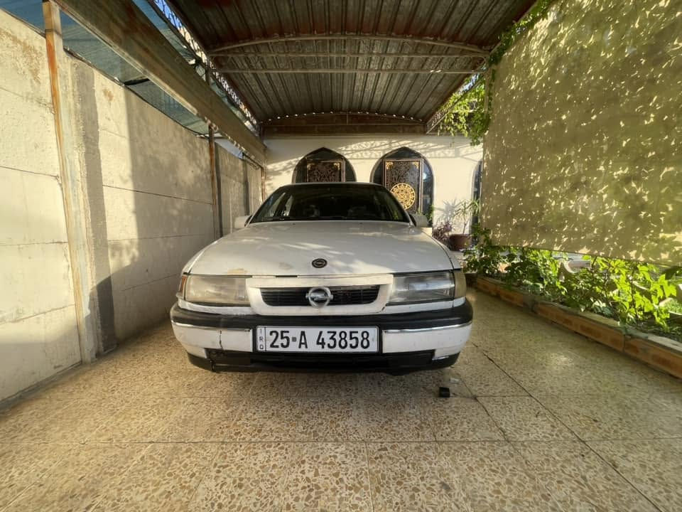 للبيع فقط  
مكاني كركوك دوميز
والماتعجبه السياره يصلي ع نبي

اوبل فكترا موديل 1990
حجم المحرك 18
سنويه مشروع وطني لغايه 2030
بطاقه بانزين بيها
بدون حادث قوي 
كير عادي جام عادي
محرك تمام
الكير نمره 4 مرات يفلت
كهربائيات كلها شغاله
اطارات نصر عمر 
سعر السياره 38
بيها مجال قليل 
للاتصال
***********
