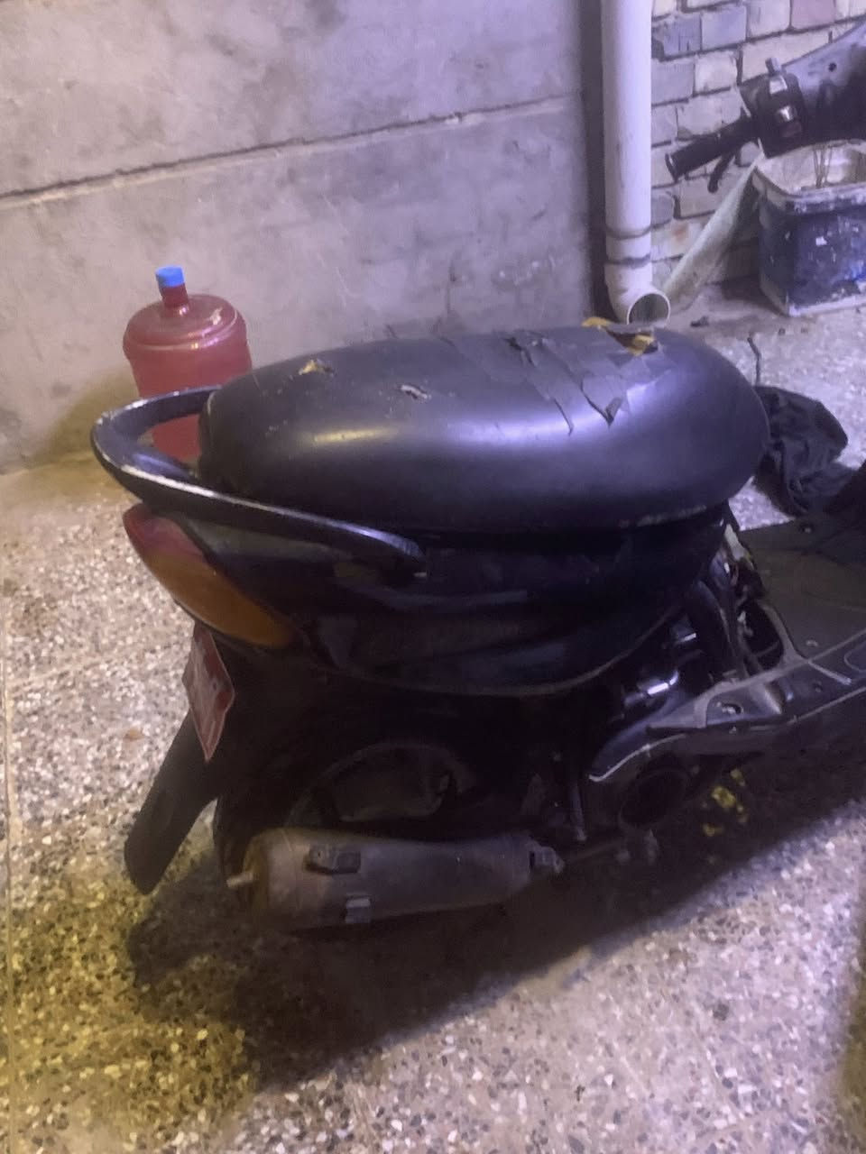 سلام ماكس قجمه للبيع ضربه  كفر مضروب وناقصهة باتري كلشي شغال مابيهة ايي شي بوشه بلادي ٤٩السعر ٣٠٠اوتساب ***********او خاص
