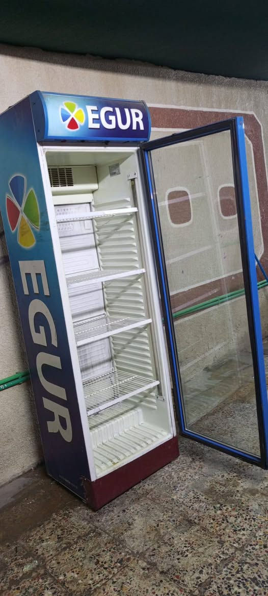 عارضه شغاله شرط الشغل للبيع السعر 200 العنوان بصره حيانيه دور الشرطه رقم الهاتف***********
