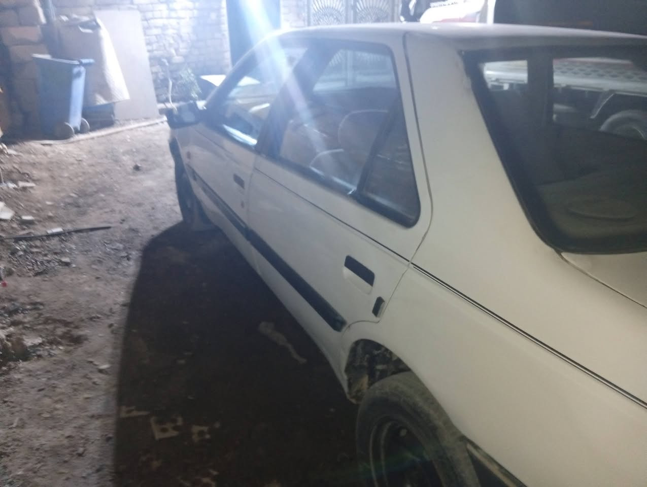 السلام عليكم بيجوبارس موديل 2009سياره جاهزة من. كلشي حداديه وتبريد حلوه رقم بابل تحويل ثانيوم سعر28بيهه مجال السياره مكان بغداد الدوره ابودشير ***********
