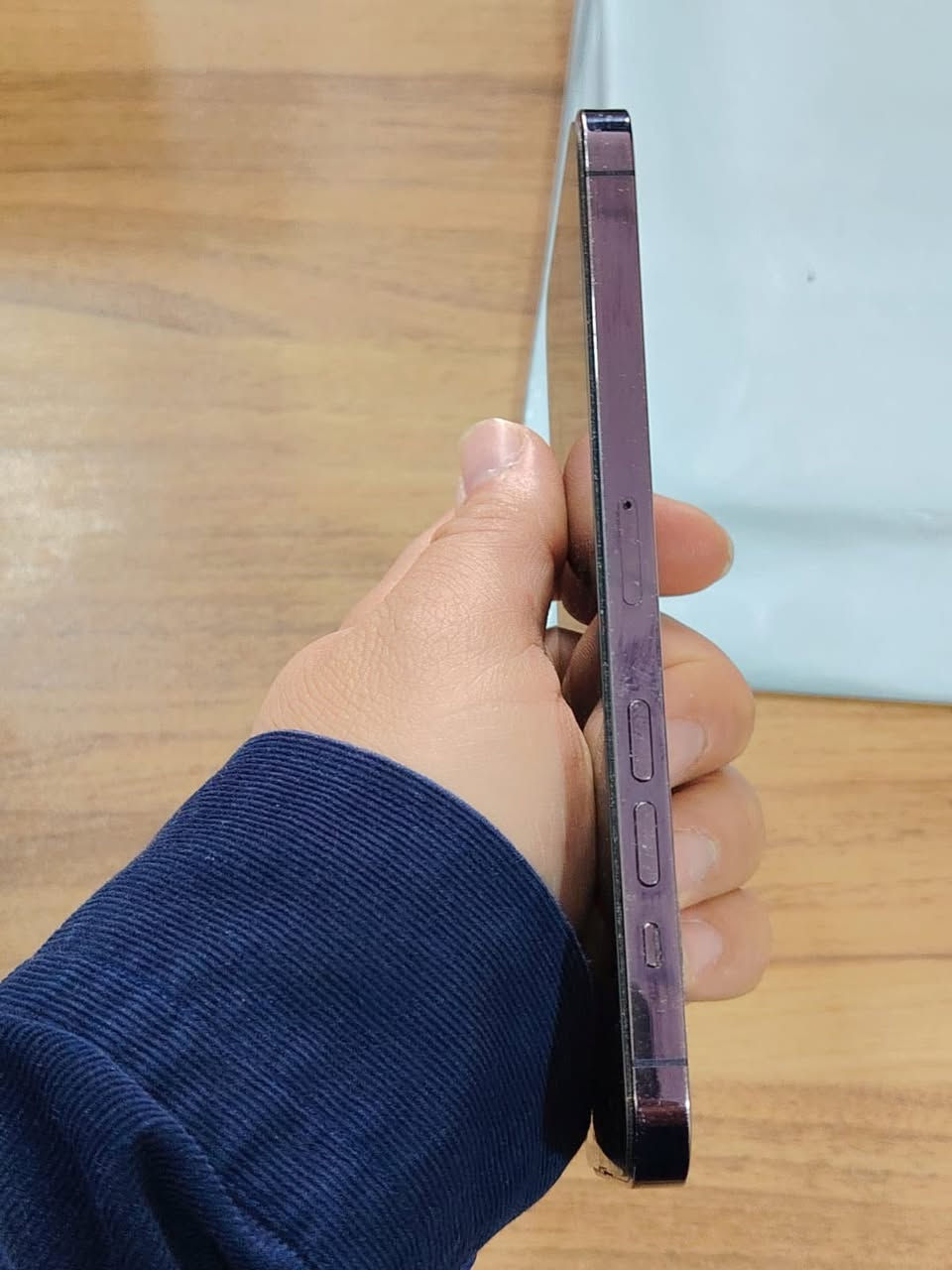 السلام عليكم ايفون 14برو ماكس. ذاكره 256 مادخل تصليح فقط ظهر مكسور
ب800الف


**إذا كنت صاحب هذا الإعلان وتريد حذفه لأي سبب، رجاءا أرسل رسالة إلى الدعم الفني**