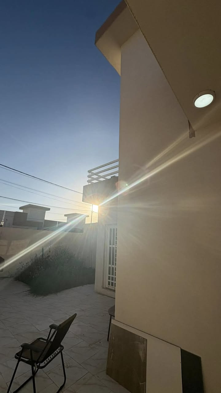 ⁨ 🏠.دار لبيع في مجمع الصفوه السكني يباع مع الاثاث او بدون 📍 🏠

. ((((🏢🏢🏢🏢 🧿🧿🧿)))) ⭕

الموقع/ طريق حله كربله مقابيل مجمع الكوثر مقابيل معهد ابو غرق📍📍

 
المساحـــة الكليه / 200م وجه 10 عرض الشارع 10 كافة الخدمات 

التفاصيل // طابق واحد غرفتين نوم صاله مطبخ صحيات هول كراج حديقه 
 

السعر :  ***********  محمد الجنابي المدهش للعقارات

 
 
  شوارع نظاميه  تتوافر كافة الخدمات ماء كهرباء تبليط 

للمزيـــــد من الاستفســــــار مراسلــة الصفحــة او زيارة #شركة المدهش للعقارات والمقاولات 📍📍 
الكائن في الحلــــة - شــــــــارع بغداد قرب مدينة العاب المدهش فرع مطعم ابو صفاء الاول فرع الجسر المشاة  او الاتصــــــال علــــى

 ☎️***********_*********** ☎️
 متوفــــــر واتساب
💢لمــــــن يــــــرغب فــــــي عــــــرض عقاره طابــــــو صــــــرف او زراعــــــي او تجــــــاري يرجــــــى مراســــــلتنا 💢
#شركة _المدهش للعقارات والمقاولات⁩
