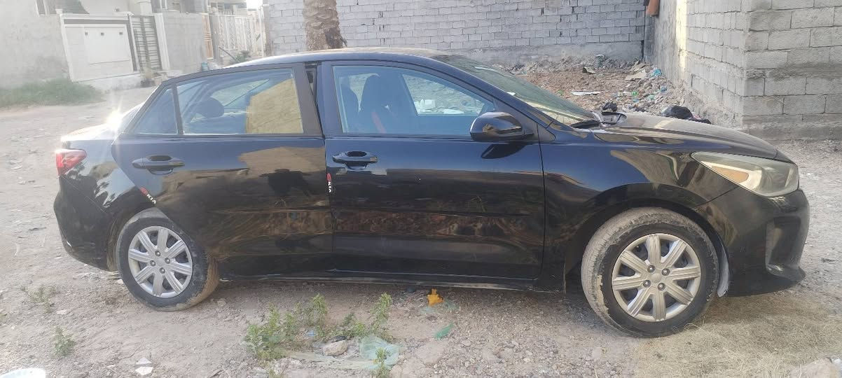 السلام عليكم كيا ريو للبيع موديل ٢٠٢٢ امريكي بدون حادث اللون اسود تحكم ستيرن تبريد مابيها نقص السعر ١١٨ وبي مجال للاستفسار الاتصال على هذا الرقم *********** المكان بغداد مقابيل الجزيرة السياحيه ..
