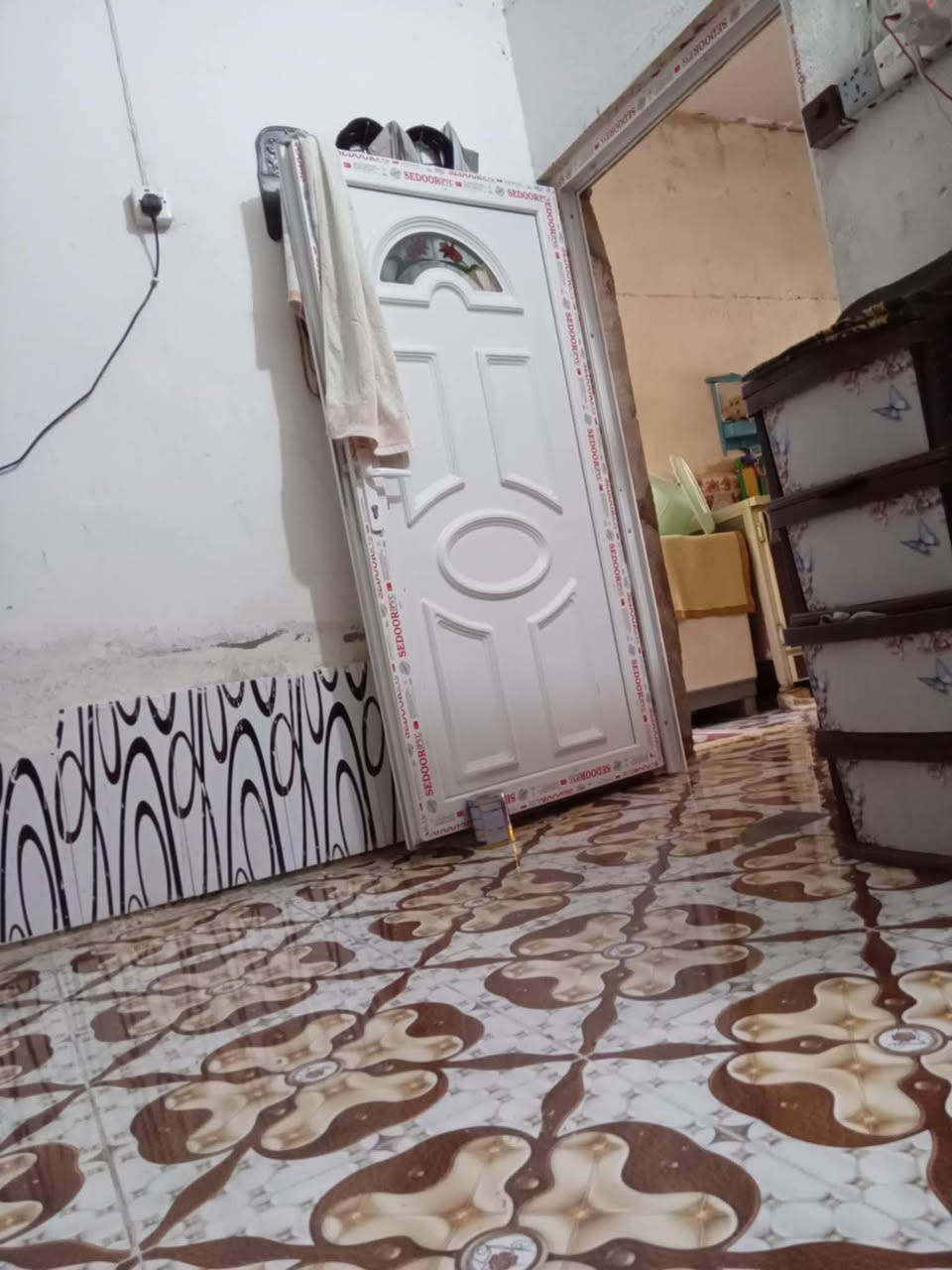 السلام عليكم 
دار سكن ١٠٠م مسلح الأرض سيراميك العنوان ديالى الكاكون الرازي الحولي السعر ٢٥ وبيه مجال متواجد عالفيس


**إذا كنت صاحب هذا الإعلان وتريد حذفه لأي سبب، رجاءا أرسل رسالة إلى الدعم الفني**