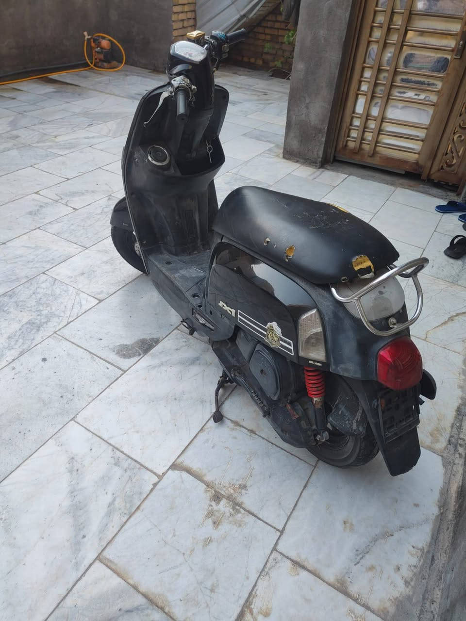 بوليس 50 بلادي ختم واحد دراجه كهربائيه سلف هندر كله شغال بوشه وبستم وين ما تريد تفحص افحص شرط دراجه كامله عله اخير شراي انتصل لو واتساب مفتوح ***********
