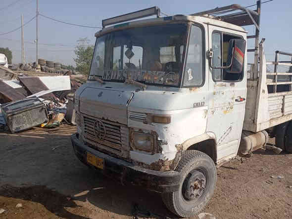 يا الله سلام عليكم مارسدس خرس سياره تخم تاير مكينه جديد اكسن  8 ابو دب كهربأياته كله شغاله بدي جنل منجوه مو خشب بدي طويل ملاحضه سياره ورثه اسعر 4 ملاين وبيه مجال ‏‪‏‪***********‬‏
مكاني حله
