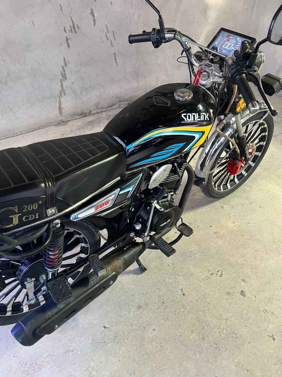 دراجه ايراني 5 كير موديل 25 كفاله عامه درنفيس ما ممدود عليهة ابد السعر ٨٠٠ وبيهة مجال
***********
***********
