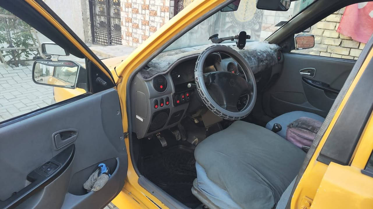 السلام عليكم سايبه15
سيار خير من الله جاهز من كلشي كلبل الشارع
لاتبديل ولا صبغ ماعد الجاملغ المامي مضح بل صوره
كير مكينه جدد هستوني شادهن رقم انكليزي امصفره هيا
+غرمات سياره بسمي سياره نضيفه بمعن الكلمه مكان السياره حيأور نهايت حيأور السعر 36اوبيه مجال رقم التلفون***********
