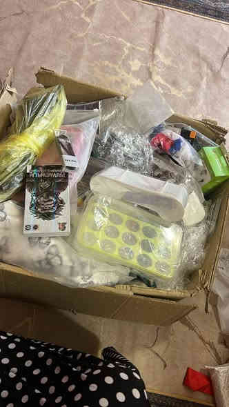 سلام عليكم كارتونه امزون ميكس بيها اكثر من 30قطعه خلاط كاميره هواي سوالف حلوه كارتونه شلعه ب30الف العنوان زعفرانيه ورقم وات ساب***********
