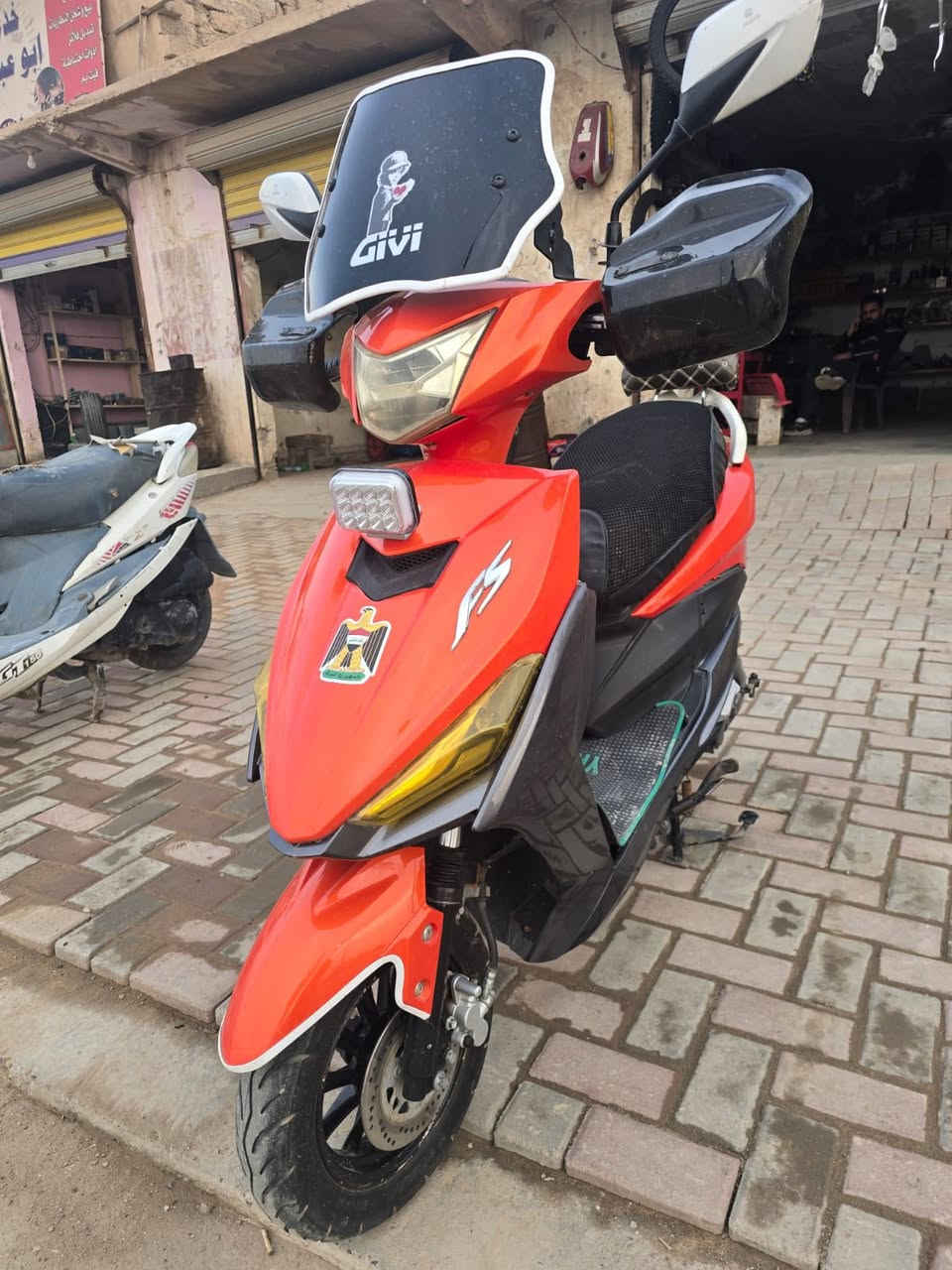 سلام عليكم
ماكس اف اس موديل ٢٠٢١
محرك ياباني
تشغيل عن بعد
كهربائيات من الدعاميه لدعاميه كله شغاله
صالنه اف ام
محرك بلادي
دراجه مفوله مواصفات
سعر 675وبيهه مجال بصيط
***********
