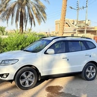 سنتافي موديل 2012 خليجي مكفوله سياره من صبغ وبارد وضربه وتبديل كفاله ع...