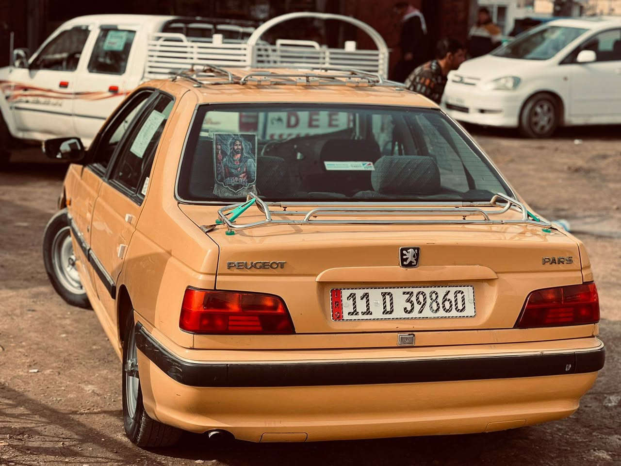 بيجو بارس15 رقم بغداد باسمي مكينه وكير فرنسي خطره بالنص سياره جاهزه حلوه ونظيفه حداديه تخم تاير سياره خشم بنيت صبغ جماليه جاملج خلفي صبغ فقط خابر عل الرقم وتدلل***********
