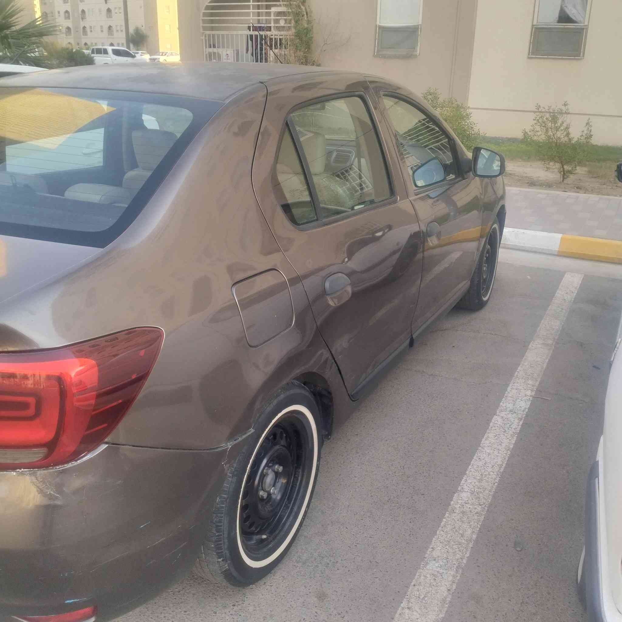 موديل19
مكفوله من الصبغ أو الحادث فقط صبغ قليل سونر المندلاوي موجود 
للبيع او الامراوس حسب القناعه
مكاني بغداد


**إذا كنت صاحب هذا الإعلان وتريد حذفه لأي سبب، رجاءا أرسل رسالة إلى الدعم الفني**