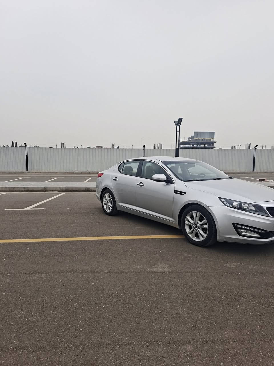 يالله يارزاق السلام عليكم سيارة نوع كيا اوبتما خليجية وكالة الدولية احلى من الصور مكفولة ماشية 88 الف رقم بغداد مميز ومكانه بغداد سعره 140 ورقة رقم الهاتف ***********
