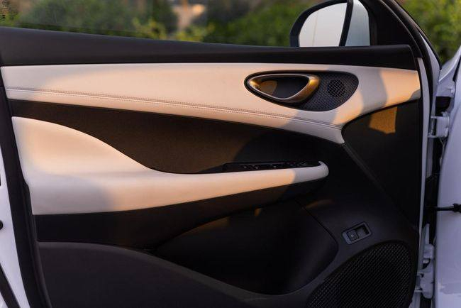 BYD Seal 05. 2025. 0kM

شه حنى تازه هه رزانترين نرخ له بازاڕ byd seal 05 ناو سپی  
ویل کرۆم:117
ژمارەی موبایل:*********** السليمانية, العراق
