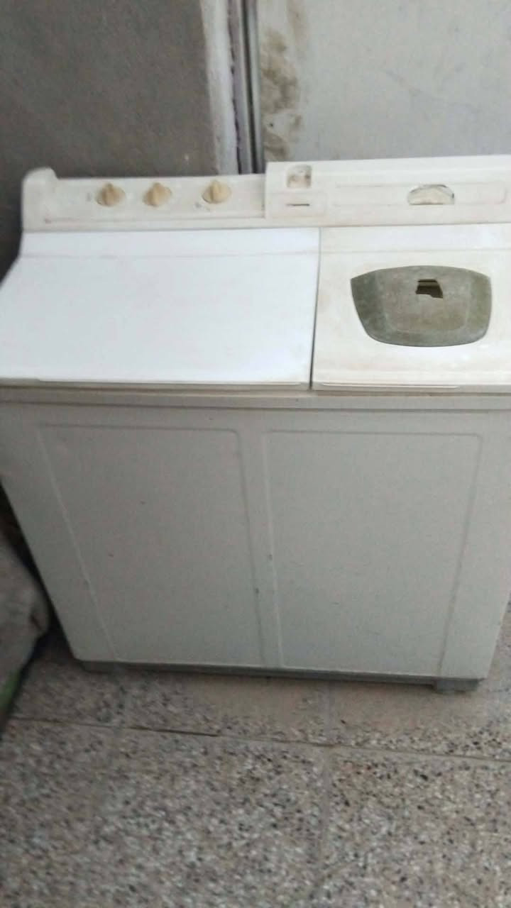 عندي غساله سعرها 55 وبيها مجال حجم الكبير كنتور سعره130 وابي مجال والطباخ سعره ب250 وابيه مجال والغساله سعره ب70 قفلة والبرميل سعره125 ضد سنجار والمكينه سعره 55 وابي مجال والزوالية30 وابيه مجال وال والمغسله سعره 30 وبيها مجال حجم الكبير والمجمده سعرها 150 والثلاجه سعرها 150 والكاونتر والسنك سعره 225 قفل الفرن سعرا 70 الغساله سعره 75 وبيها مجال بيها ازرق مكان الغراض نجف والغساله اوتماتكي سعره 200 قفل


**إذا كنت صاحب هذا الإعلان وتريد حذفه لأي سبب، رجاءا أرسل رسالة إلى الدعم الفني**