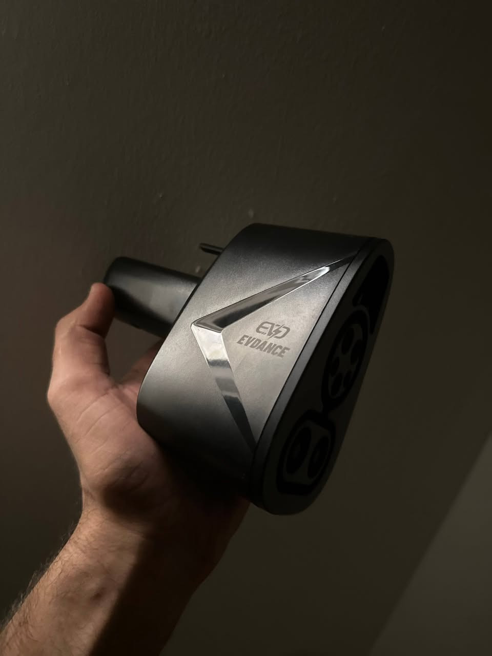 ادبتر تسلا جديد 

محول EVDANCE CCS1 لشاحن تسلا الفائق، متوافق مع سيارات تسلا موديل 3/S/X/Y بقدرة 250 كيلوواط، ومحطات الشحن السريع من المستوى 3.
 

توصيل موجود..


**إذا كنت صاحب هذا الإعلان وتريد حذفه لأي سبب، رجاءا أرسل رسالة إلى الدعم الفني**