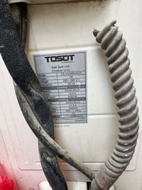 قطعة خارجية 2 طن توسوت وجبة اولى قبل 2012  جديده ما مستخدمه للبيع 0780...