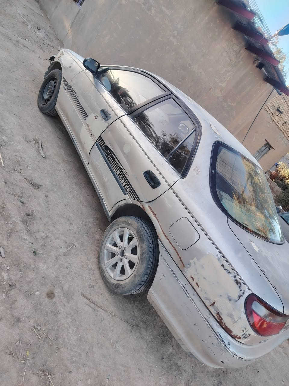 سلام عليكم خوان عندي هاي سياره لبيع كورله موديل 92سياره بسمي تحويل ثاني يوم سياره كير محرك مكفوالت وتو تخم تاير جواه صدر نص عمر سنويه 27يله تصقط سعر 25وبيه مجال بصيط حك جيه مكاني بغداد المحموديه *********** //*********** قير متواجد عله لفيس
