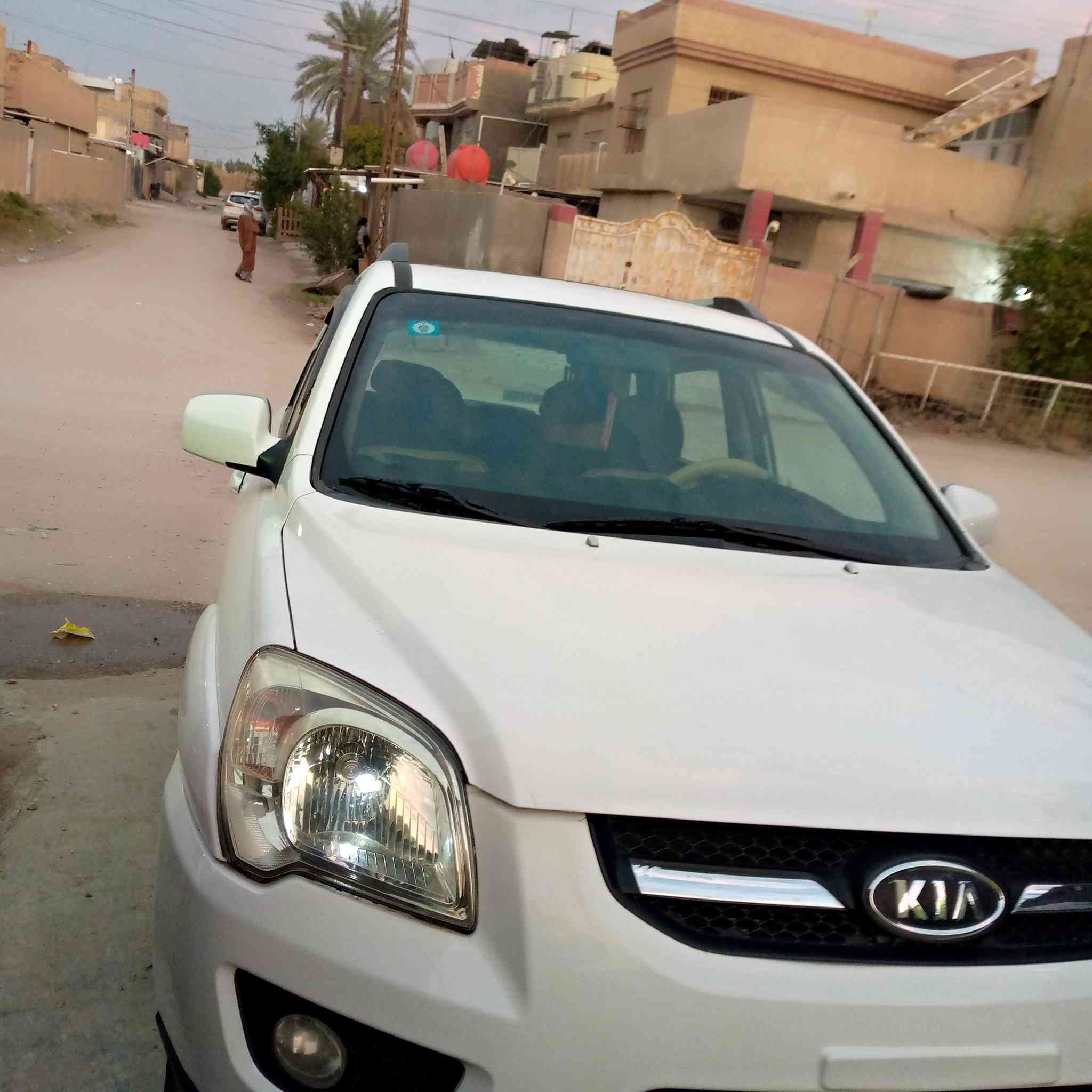 السلام عليكم  للبيع فقط
كيا اسبورتج موديل 10 خليجي فول مواصفات كفاله من الصبغ والتبديل والحادث مال جناي السياره نظيفه وجديده
السياره بيه ثلاث سونارات واحد(سنة24)و(25)و(26) مع هذا ابيع شرط السونار خلاف الكلام اتحمل كافة المسوليه

محرك 2000 
كير دبل اكلج
تبريد + تدفئه
فتحه بالسقف
شاشه كبيره
كامره ملونه
داخل بيجي 
داخل صاج
ويل كب
نظام دبل دسك
اي بي اس ابريك
تقفيل ذاتي
ماشيه 84 

حداديه خلفيه واماميه شرط ع الشركه 
تخم تايرات جدد اسبير جديده مانازل 
غرفه السياره شرط ع الشركه تراي شرط زيرو
نشاط ونعومه ونظافه 100/100
مال جني الجناي يجي ايشوف بعينه 

رقم بغداد الدولي سنويه نهاية 28 بسمي 

السعر 135   وبيه مجال العنوان بابل 

***********.    العنوان بابل السياره
