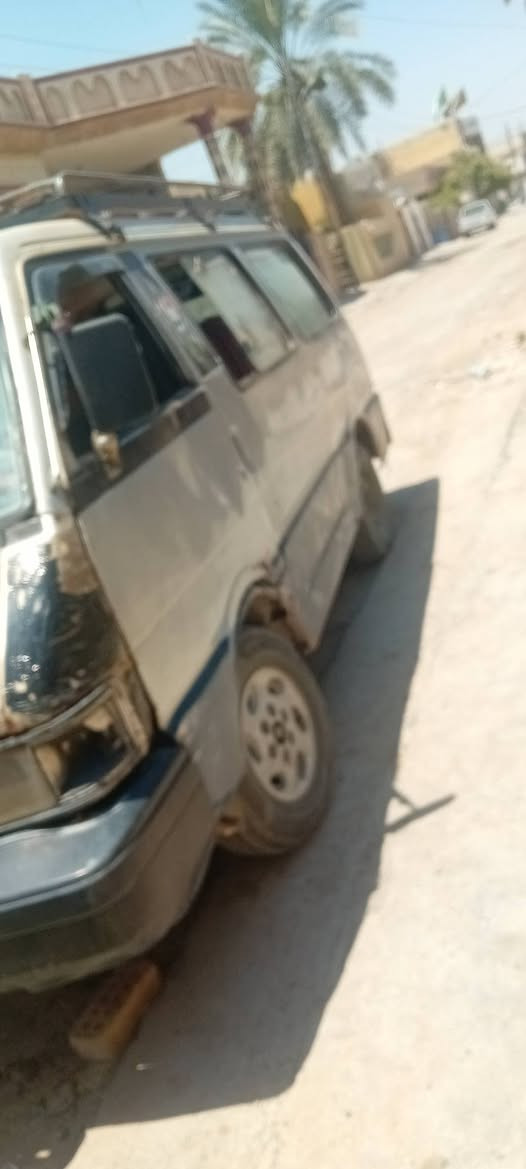 السلام عليكم ورحمه الله وبركاته اخواني سياره بيستا حلوه نظيفه غرفتها حلوه كهربائياتها كامله محركه جير اكسين مضمون السعر 22 ورقه اللي يريد يتصل على الرقم

***********
