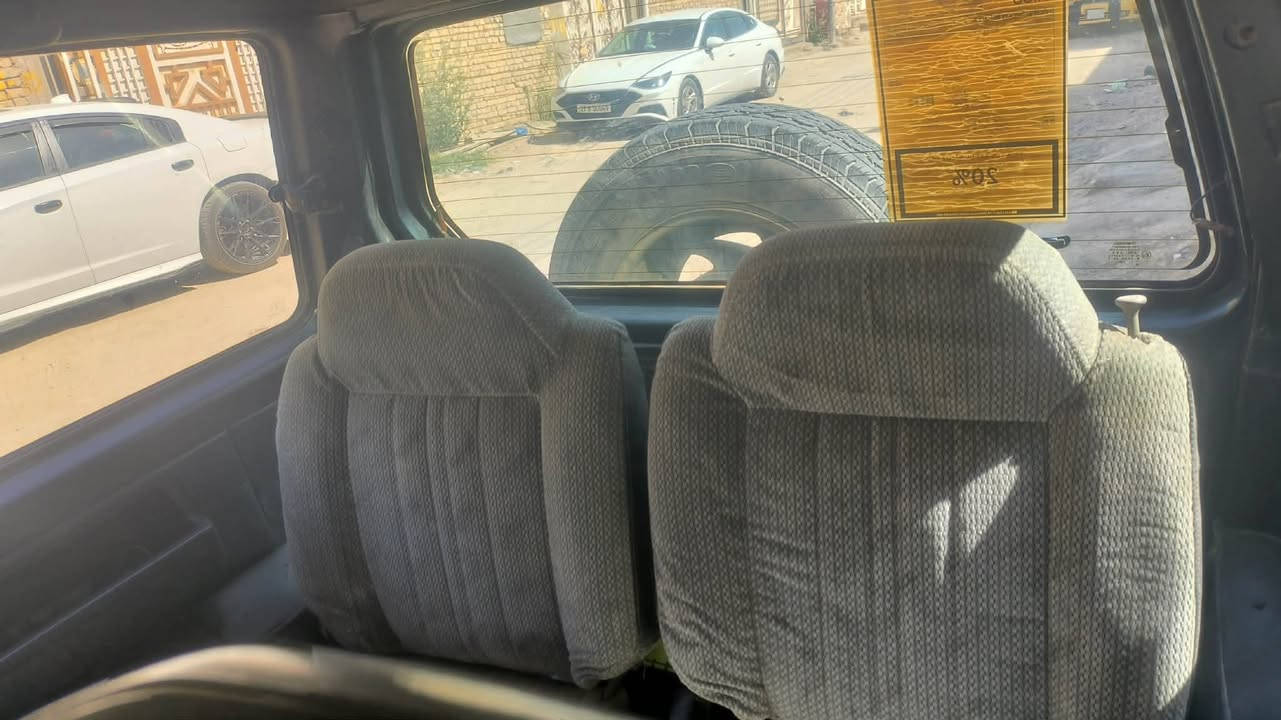 السلام عليكم 
سازوكي فيتاره تك باب موديل 89
 مرقم بابل دولي سنويه مجدده 
جاهزه 
حداديه تخم تاير شاشه تاب 
كهربائيات 
جام اوتوماتيك 
گير ومحرك البلادي اوتوماتيك 
مكاني ذي قار الشطره 
السعر 35
اعتذر عن المراوس والاقصاد 
ملاحظه السيارة مكفوله من العيب الشرعي والاصوليات 
***********
***********
