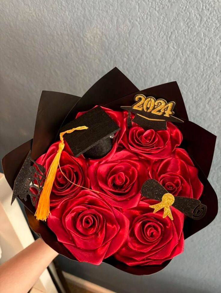 لبيع الورد يوجد خدمه توصيل داخل جلولاء و خارج للحجز واتساب فقط ***********
