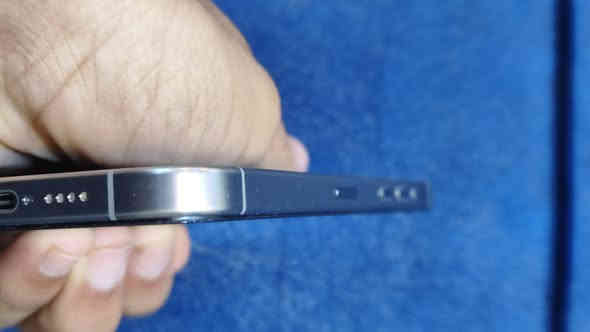 سلام عليكم ايفون15برو ماكس  ذاكره256 نسخه شرق لاوسطAAAجهاز بلادي ما عده الشاشه مبدله فيس ايدي شغال كله جديد بطاريه86 فول نضافه جهاز سعره875وبيه مجال بسيط الرمادي سجاريه ***********
