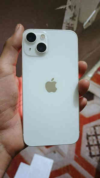 ايفون ١٣ عادي 

ذاكره ١٢٨ 

بطاريه ٨٦

نموذج ياباني شركة 

قطعه مرتبه ونضيفه من ايدي ل ايدك

السعر ٤٥٠ وبي مجال حك الجيه
***********
