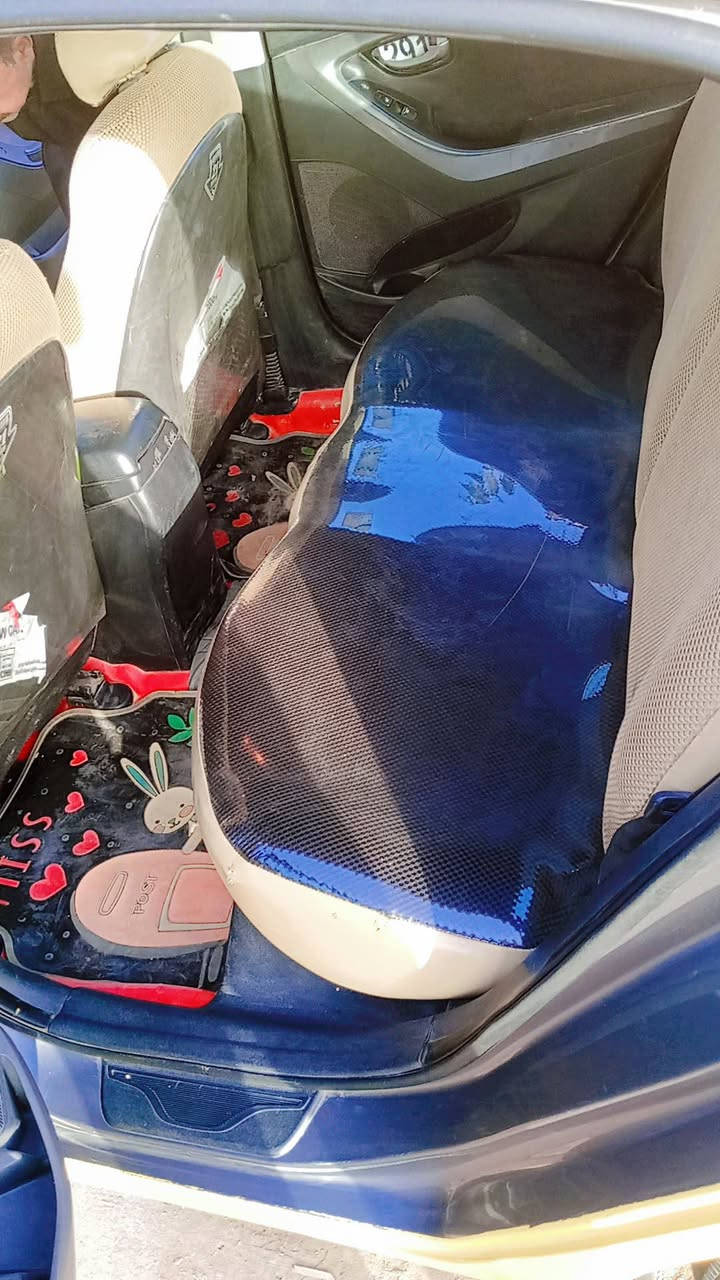 السلام عليكم انتره وارد أمريكي 2012فول موصفات لمتد السياره  نضيفه كلش مكينه وكير خير من  الله سياره جهازه   بس حادث مريكي فقط بس باب خلفي والبقي كله نيبل وحد رقم بغداد مشروع وطني  تحويل مباشرمكان بابل السعر  100ورقه بيها مجال ***********
