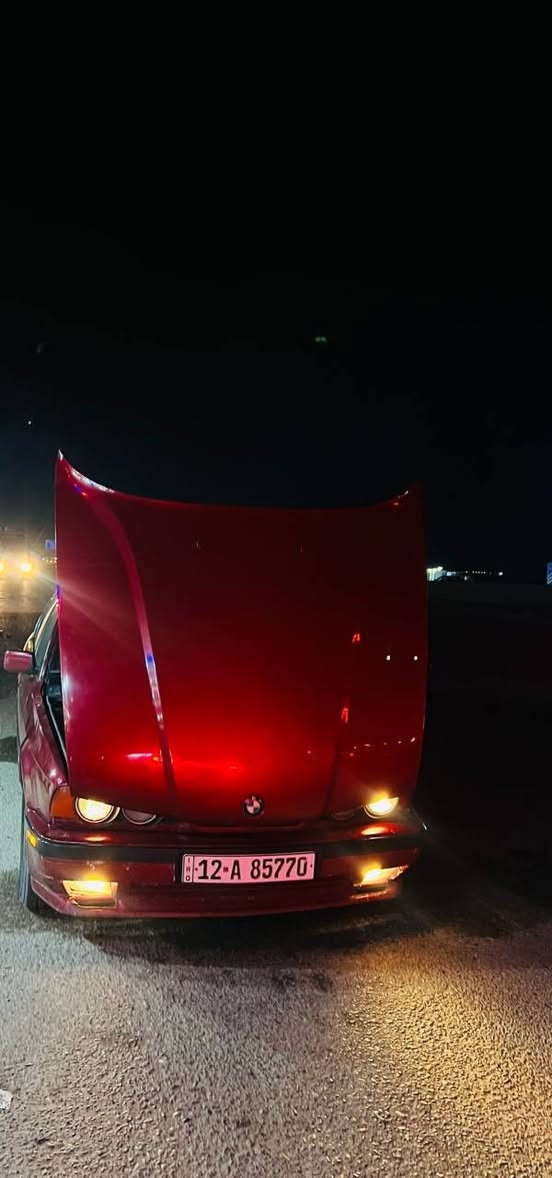 السلام عليكم اخوتي 
بيع سريع انشاء الله 
بي ام موديل 93
مكينة 540i v8 اصل وفصل بليت وباب
مكينة جديده بالجيس مال حاويه 
اكسل رياضي 
غرفه جديده من غير الكشنات
دبل جكمجة
دبل ايرباك 
دركة مال x5
بجم عريض 
مكاني بابل 
سعرها 60 وبيها مجال 
***********
