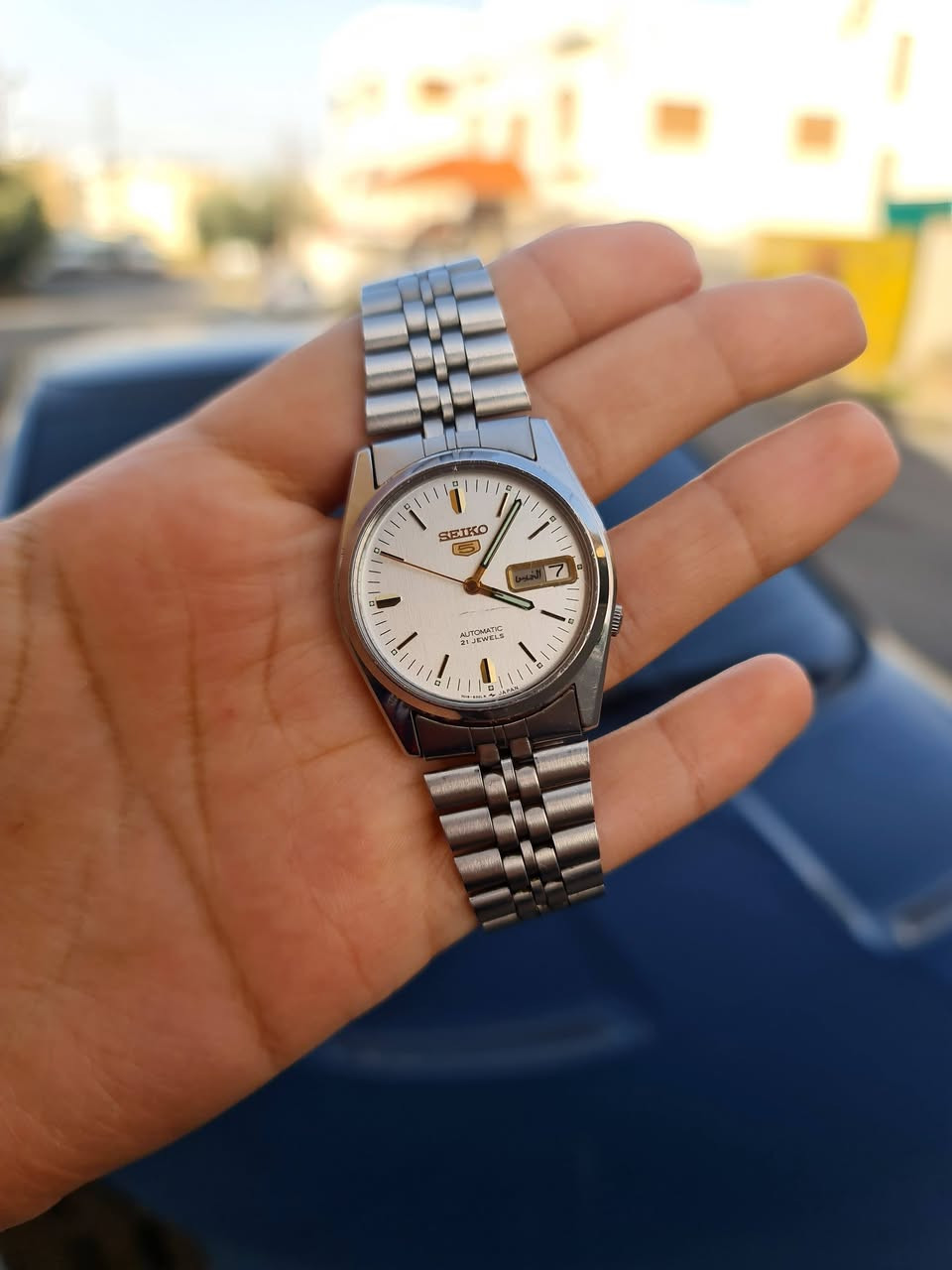 ⌚ SEIKO Automatic Vintage — فخامة الزمن الجميل

ساعة سيكو أوتوماتيك موديل قديم أصلي، تصميم كلاسيكي بهيبة خاصة لعشّاق الساعات اليابانية العريقة. قطعة مميزة تجمع بين القوة والبساطة والأناقة في نفس الوقت.

• حركة أوتوماتيك أصلية (تعمل بحركة اليد)
• 21 Jewels
• عرض اليوم والتاريخ بالعربي
• هيكل ستانلس ستيل كامل
• مينا فضي مع مؤشرات ذهبية أنيقة
• صناعة يابانية بجودة Seiko المعروفة
• موديل قديم نادر لعشاق الـ Vintage

ساعة لها حضور قوي على اليد وتناسب الاستخدام اليومي واللبس الرسمي، خيار مثالي للي يعرف قيمة الساعات الأصلية القديمة.

للتواصل على الرقم التالي او على الخاص 0795472588

✨️يرجى متابعة الصفحه لكي يوصلكم كل ما هو جديد ✨️⌚️


**إذا كنت صاحب هذا الإعلان وتريد حذفه لأي سبب، رجاءا أرسل رسالة إلى الدعم الفني**