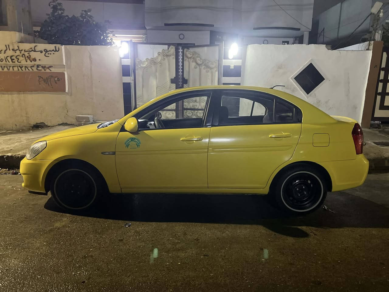 سلام عليكم اكسن دبدوب 2010 كوري صدر أمامي خلفي كله  جديد طخم تايرات جديد كاربون بانزين موجود باب السايق امبدل مصفره هيئه وغرمات كير ومحرك شرط السعر 95 وبيه مجال بسيطة ***********..***********
