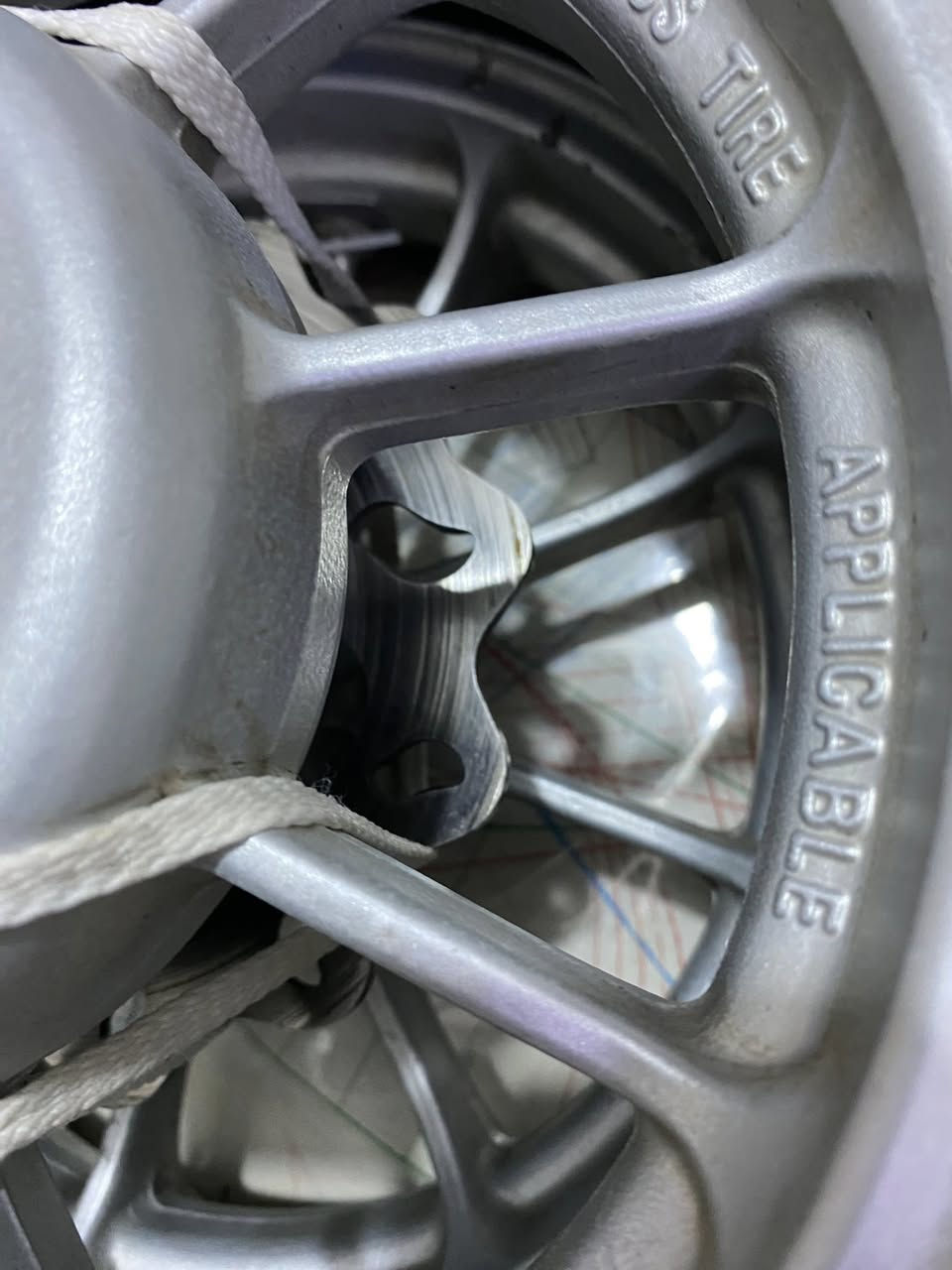 ويلات مشيف رصاصي 
الوزن ثقيل 
نوع تايوان اصلي ختم كامل صفحتين
الويل  عليه تزويد دسك امامي رياضي تايواني اصلي 
عليهن تايرات جلاتين اصلي زيرو جديدات 
إذا متعرف ب أسعارهم لا تحجي رجاءً
سعر الويل كامل 275 عرض مؤقت وبي مجال 
للتواصل *********** إذا مو شراي لا تتواصل
