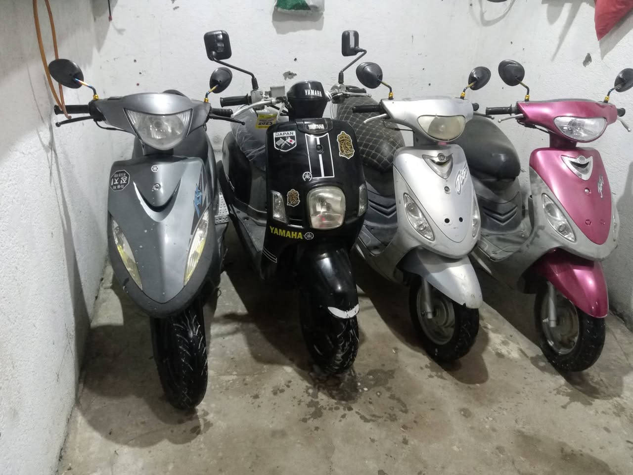 دراجات ماكسات منغولي زائد ماكس عدله زاد ماكس بوليس بوشه 50 بلاد نظافه 90% كامل  مواصفات كل نقص ما بيهن مكاني ناصريه الشهداء ***********
